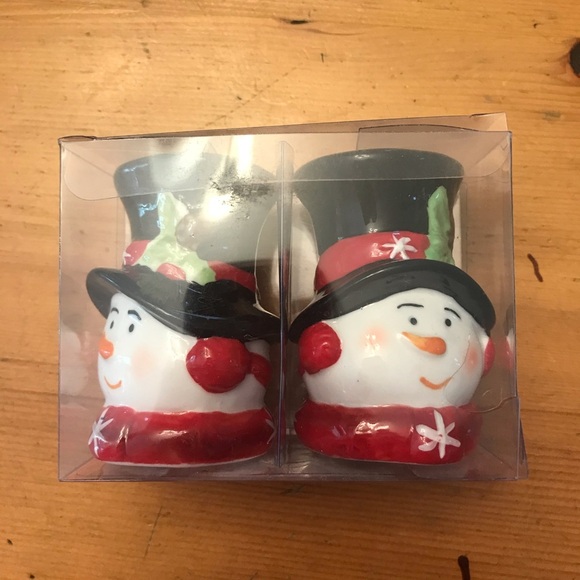 ⛄️ Snowmen Salt & Pepper Shakers - Picture 6 of 6